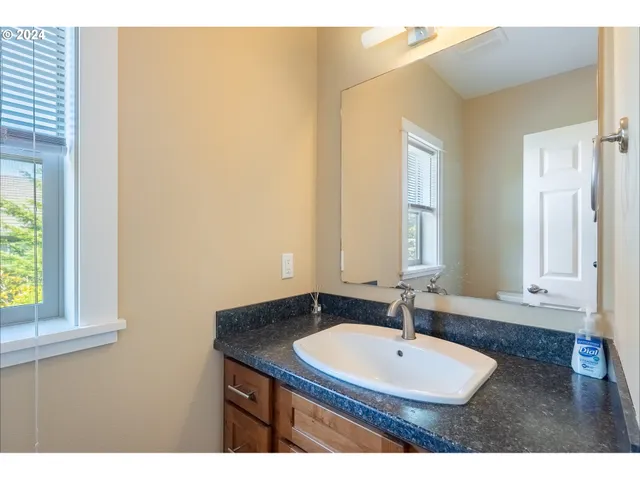 $1,299,999 | 21 Twin Tree Court, Florence, OR 97439