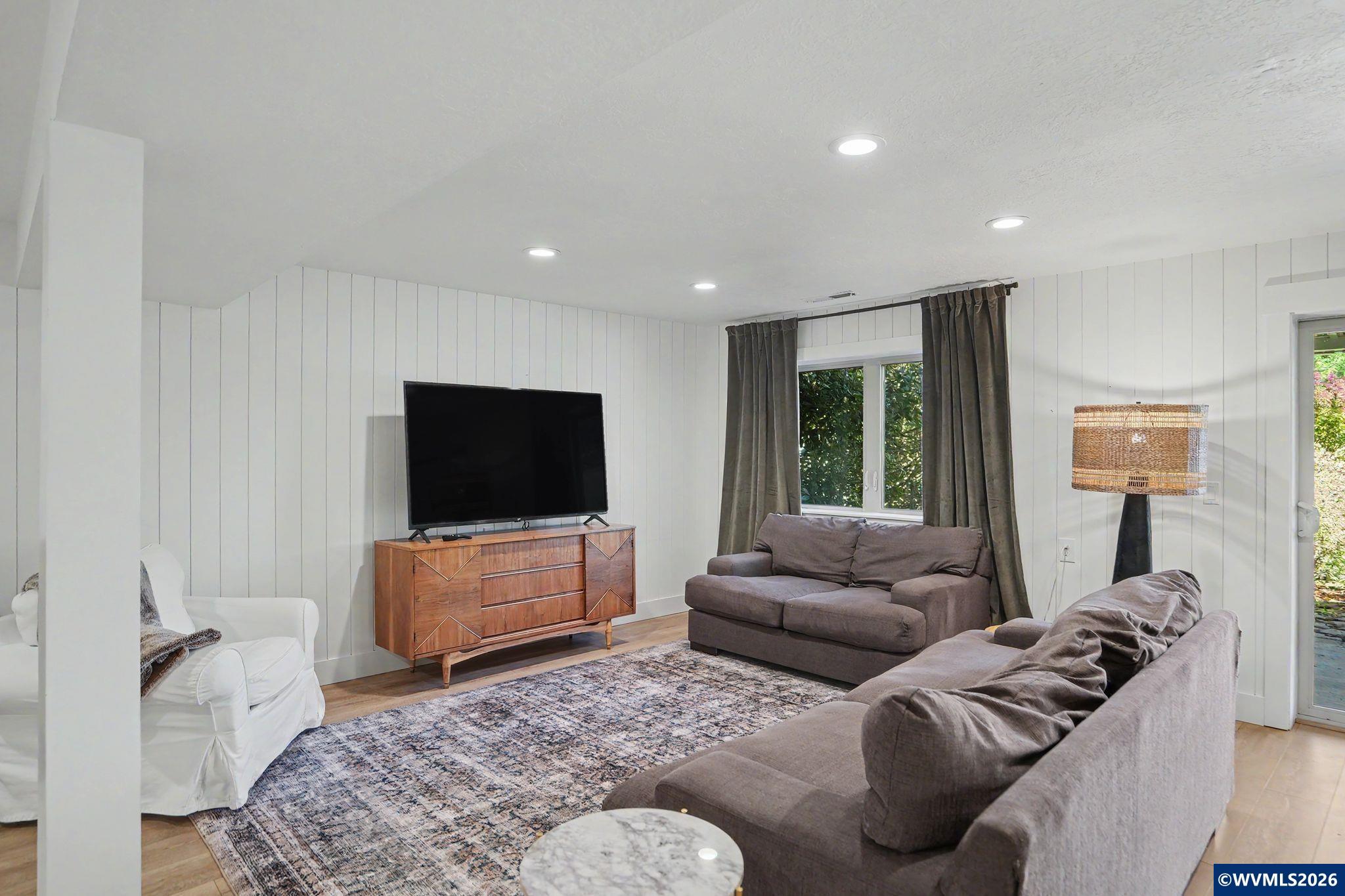 4918 Viewcrest Road South Salem, OR 97302 - Photo 31 of 50 Gallery Image 31