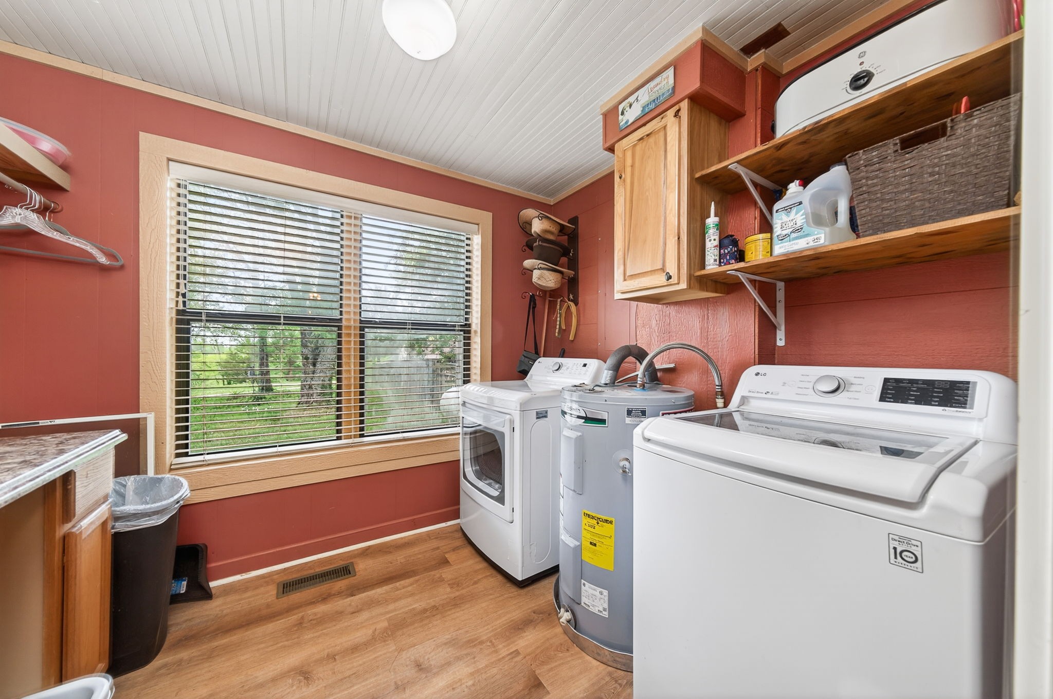 7400 Franks Ferry Road Walling, TN 38587 - Photo 20 of 55 a utility room with dryer and washer