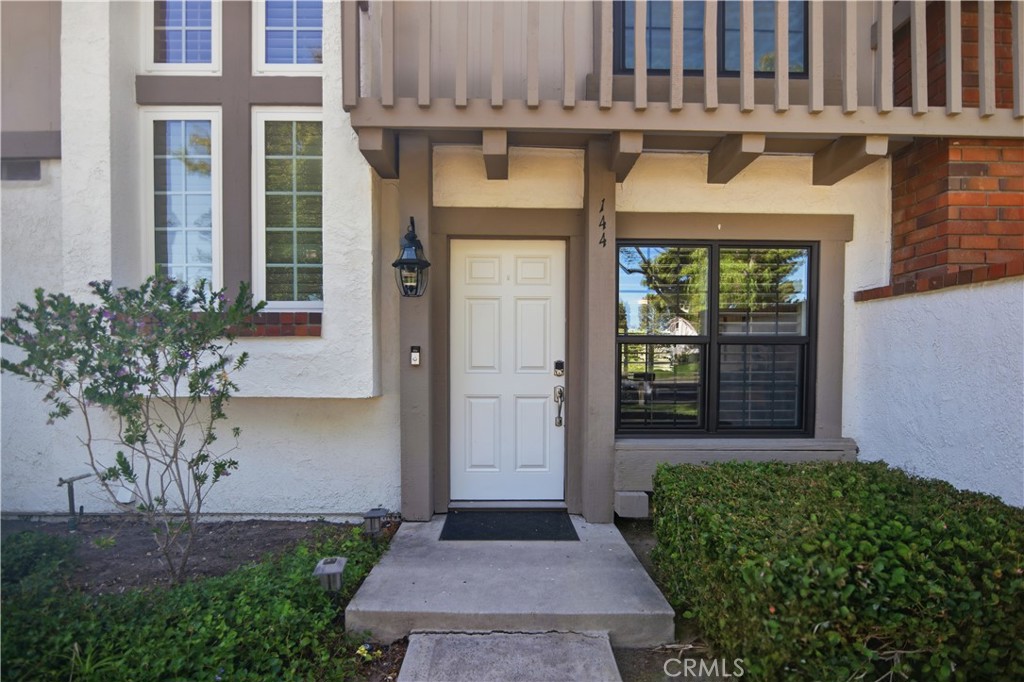 144 West Yale Loop Irvine, CA 92604 - Photo 2 of 31