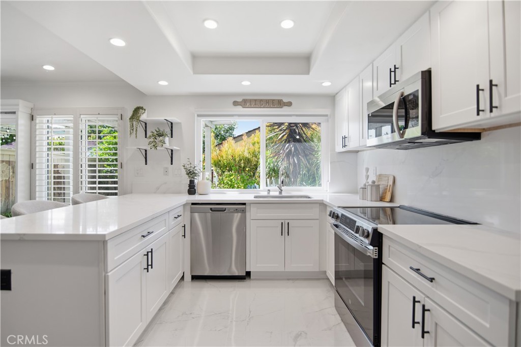 144 West Yale Loop Irvine, CA 92604 - Photo 6 of 31