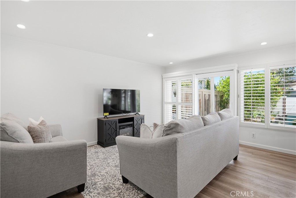144 West Yale Loop Irvine, CA 92604 - Photo 9 of 31