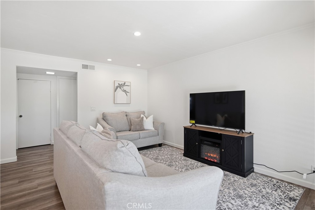 144 West Yale Loop Irvine, CA 92604 - Photo 10 of 31