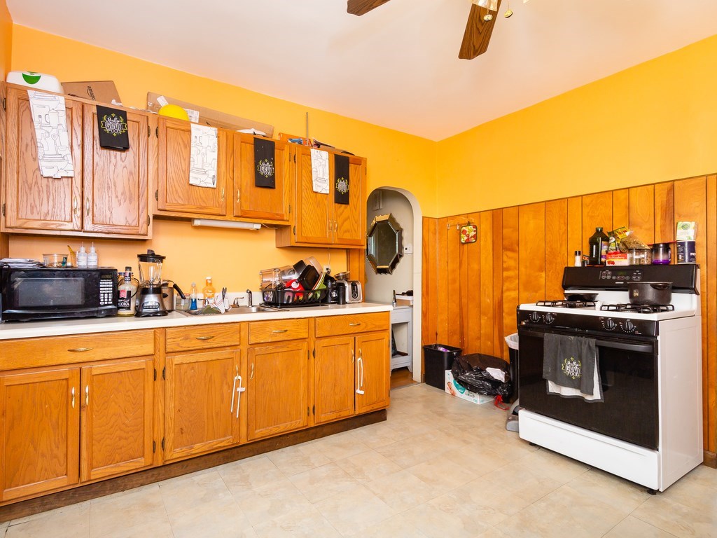 36 Chesterfield Street Boston, MA 02136 - Photo 10 of 38 Gallery Image 10