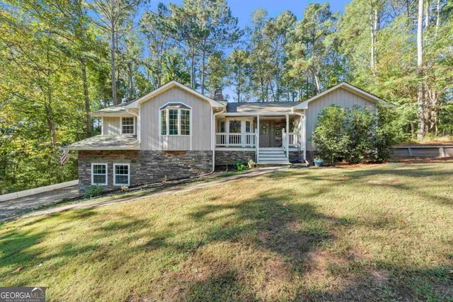 $495,000 | 1011 Anchor Bay Circle, Greensboro, GA 30642