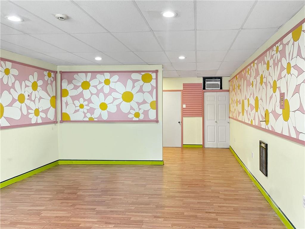 402 Loop, Unit LOOP Pittsburgh, PA 15215 - Photo 6 of 10 a view of an entryway