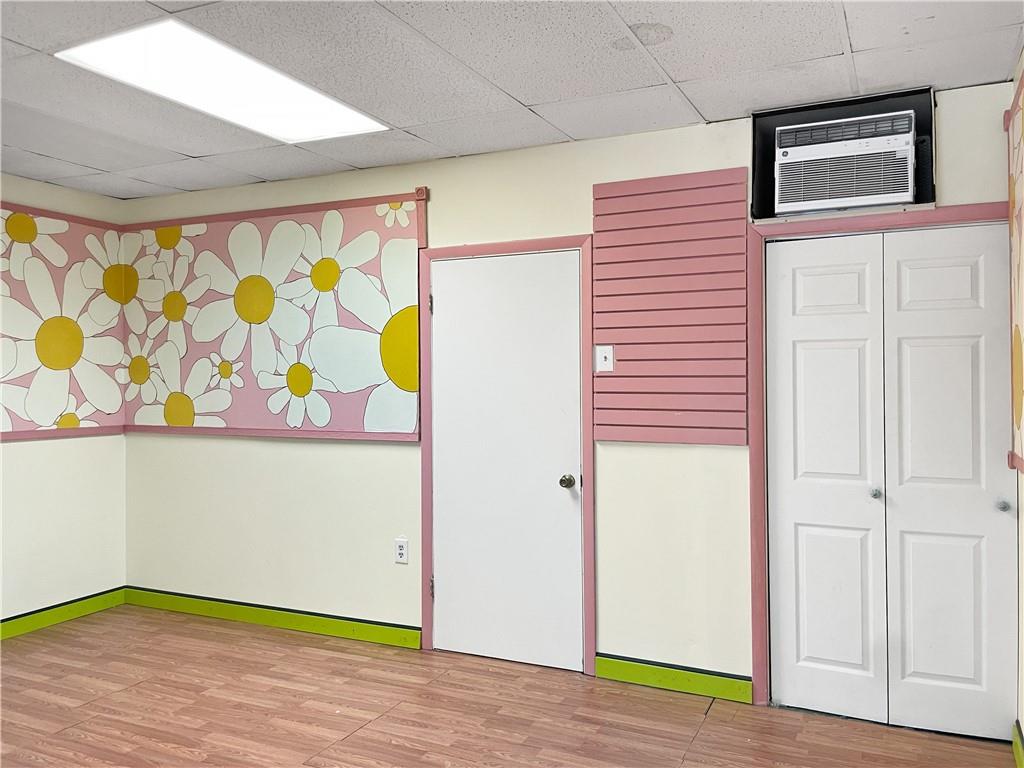 402 Loop, Unit LOOP Pittsburgh, PA 15215 - Photo 8 of 10 a view of an empty room