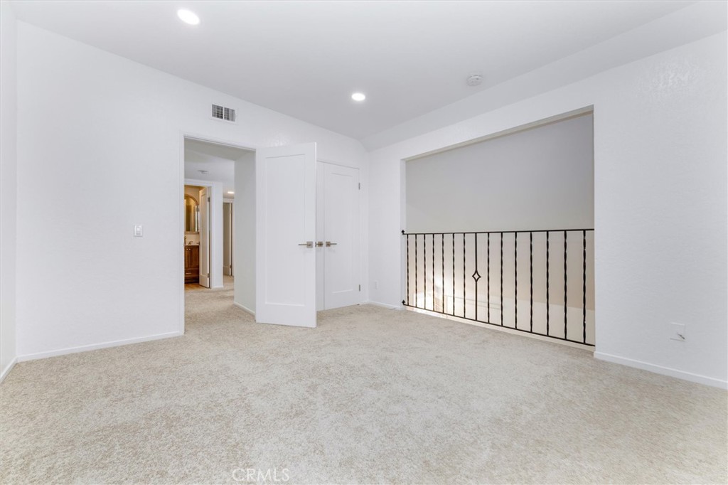 27139 Rio Prado Drive Valencia, CA 91354 - Photo 26 of 34 a view of a livingroom with entryway