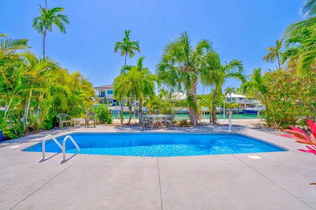 a picture of floor plan