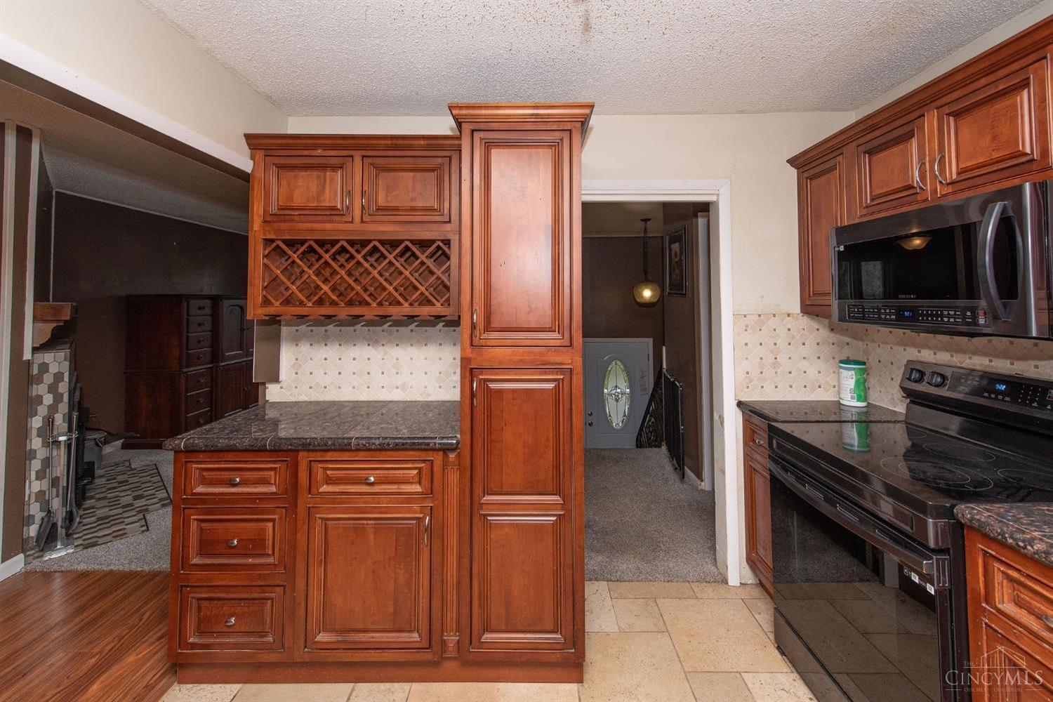 6870 Mullen Road Cincinnati, OH 45247 - Photo 18 of 46