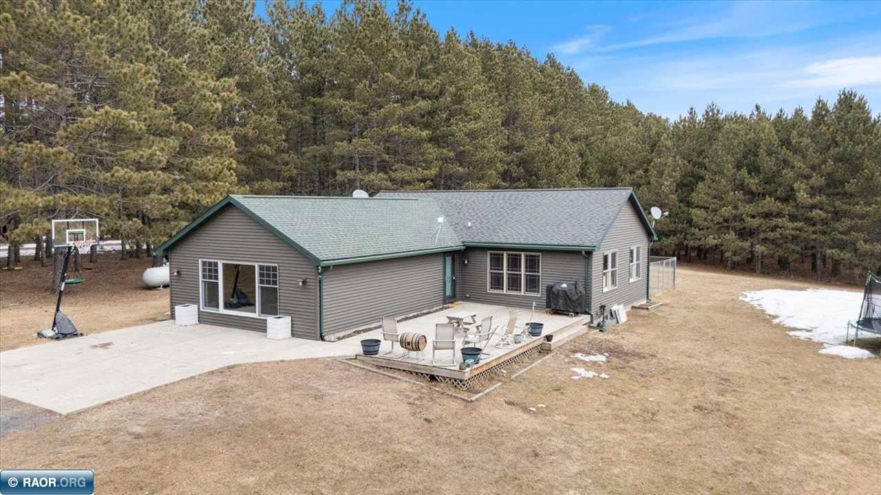 6864 Willow Road Virginia, MN 55792 - Photo 1 of 50