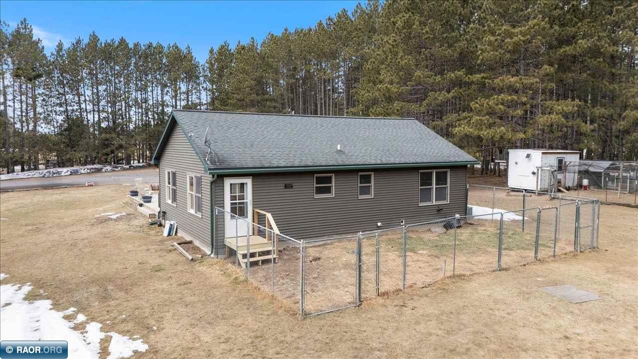 6864 Willow Road Virginia, MN 55792 - Photo 3 of 50