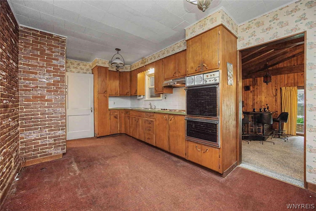 2020 Tuscarora Road Niagara, NY 14304 - Photo 37 of 50 kitchen