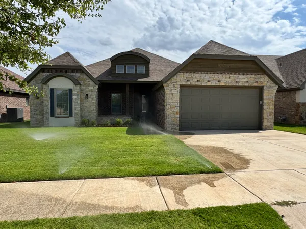 $2,700 | 3621 121st Street, Lubbock, TX 79423