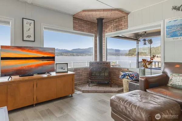 $549,950 | 18231 Northeast North Shore Road, Tahuya, WA 98588
