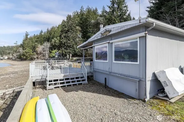 $549,950 | 18231 Northeast North Shore Road, Tahuya, WA 98588