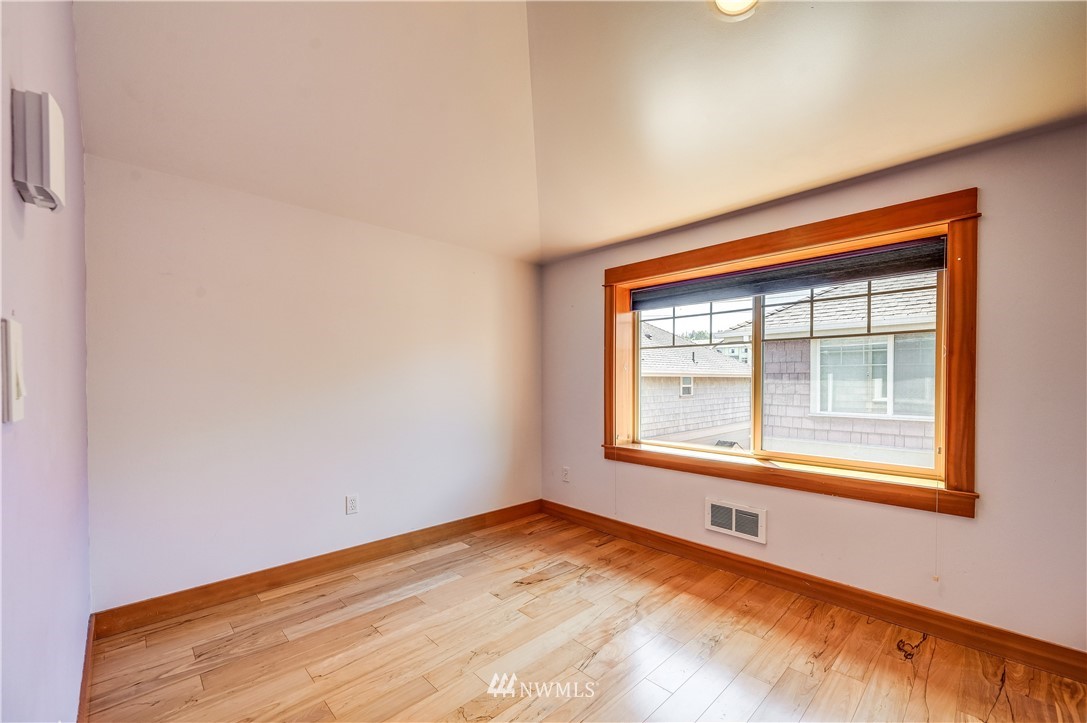 3623 36th Avenue South Seattle, WA 98144 - Photo 11 of 15