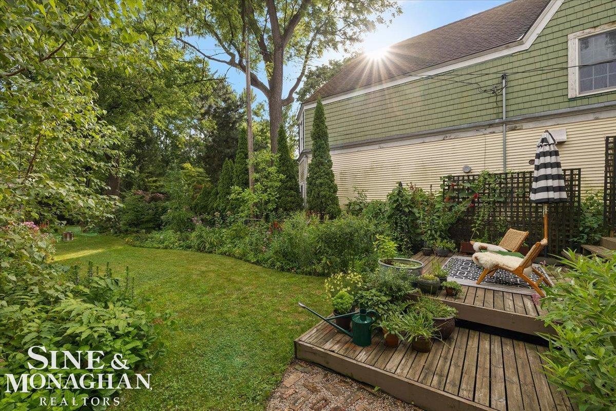 82 Kerby Road Grosse Pointe, MI 48236 - Photo 28 of 42 50188260-2EE166E0-5E75-4219-9E11-D44459506FF2.JPG
