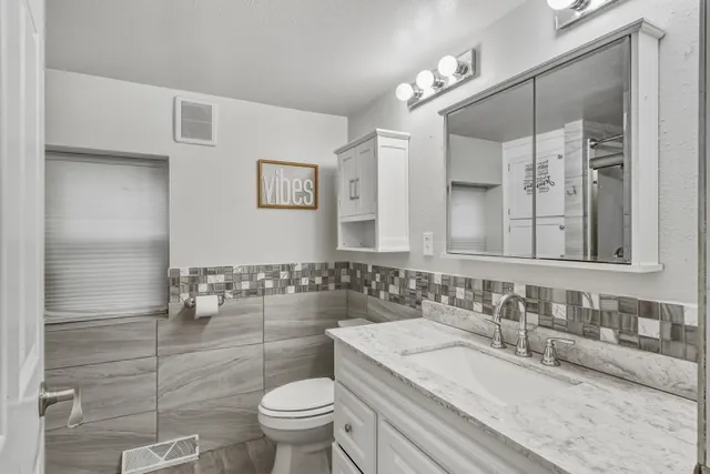 $185,000 | 402 East Maple Street, Horicon, WI 53032