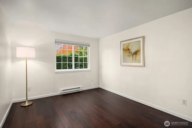 $379,950 | 14200 Northeast 171st Street, Unit E105, Woodinville, WA 98072