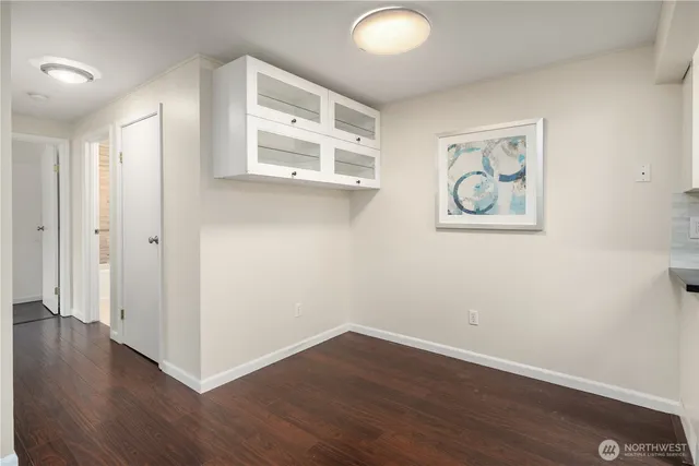 $379,950 | 14200 Northeast 171st Street, Unit E105, Woodinville, WA 98072