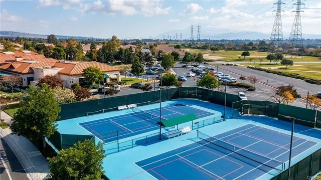 a view of a tennis court
