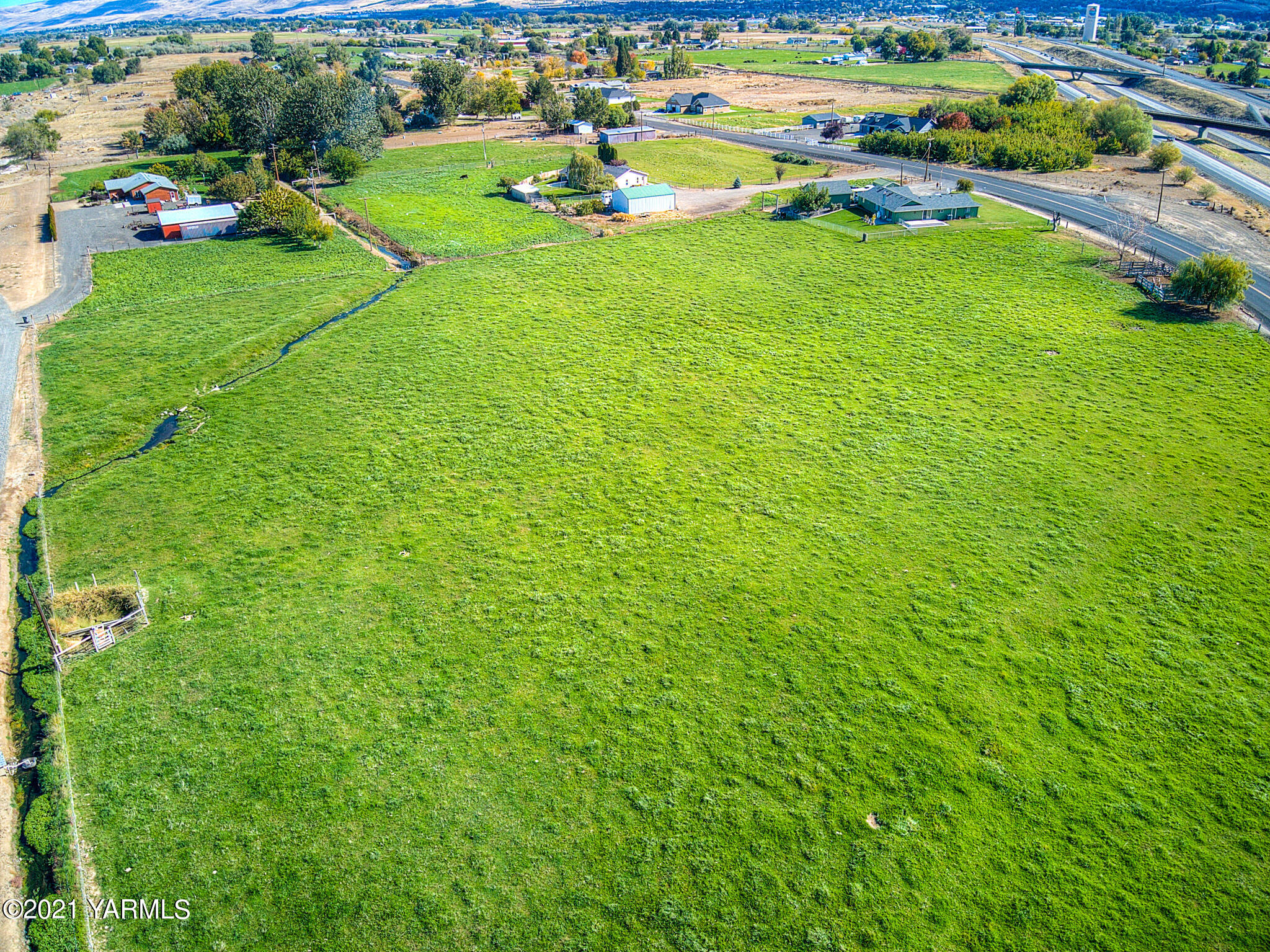 Nka North Missimer Road North Prosser, WA 99350 - Photo 10 of 11 a view of an outdoor space