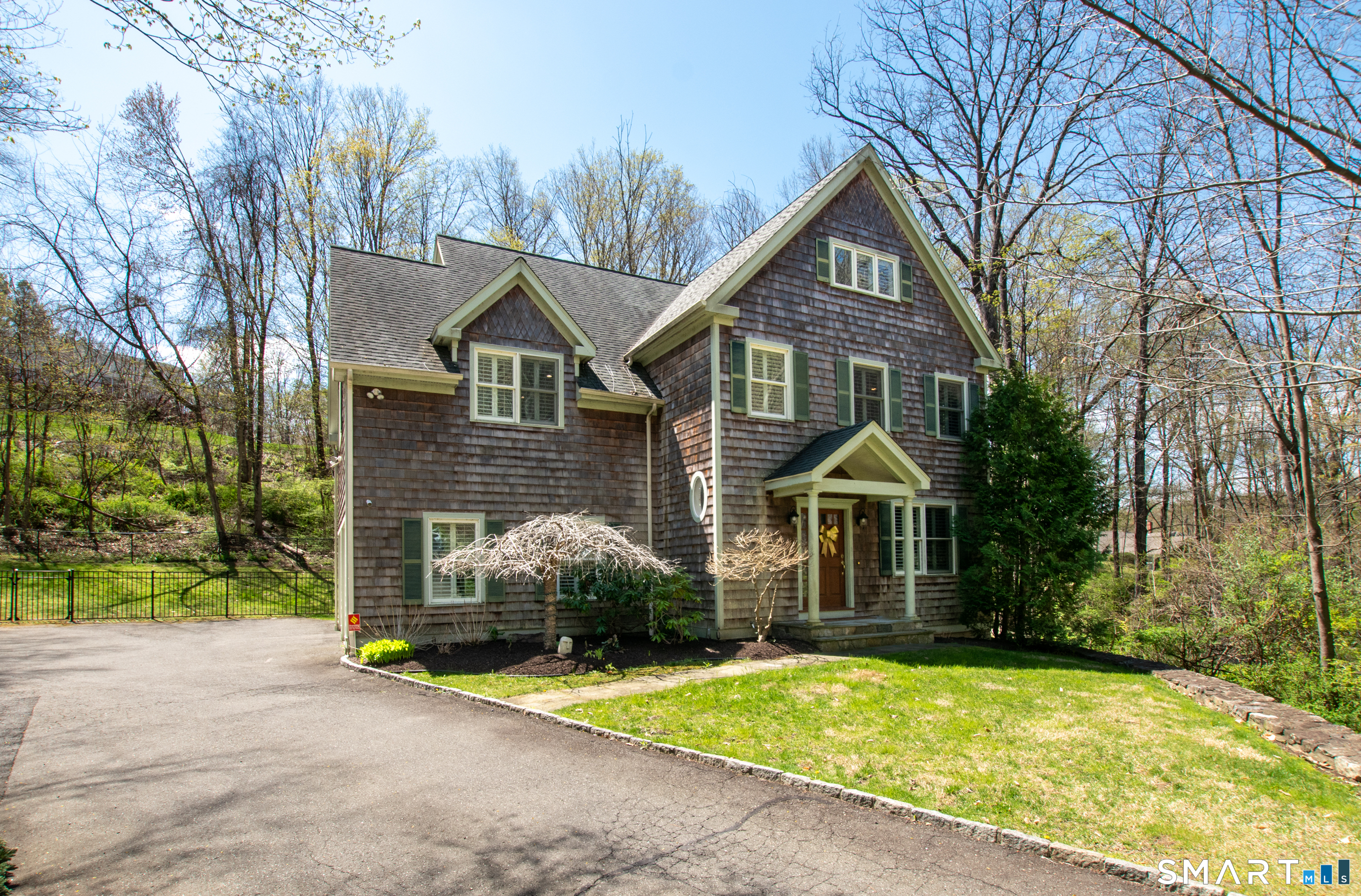 88 Ledges Road Ridgefield, CT 06877 - Photo 2 of 37