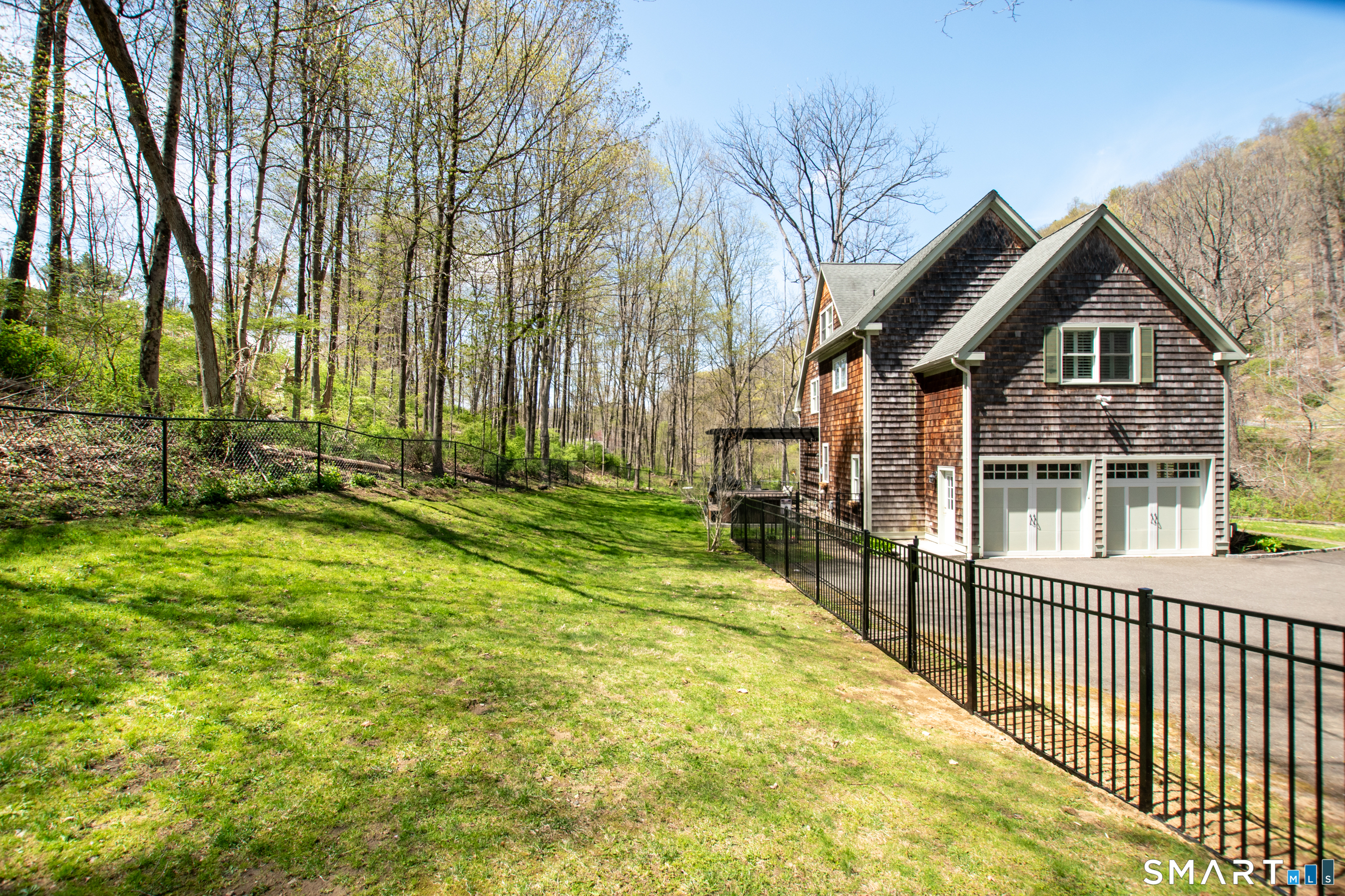 88 Ledges Road Ridgefield, CT 06877 - Photo 26 of 37