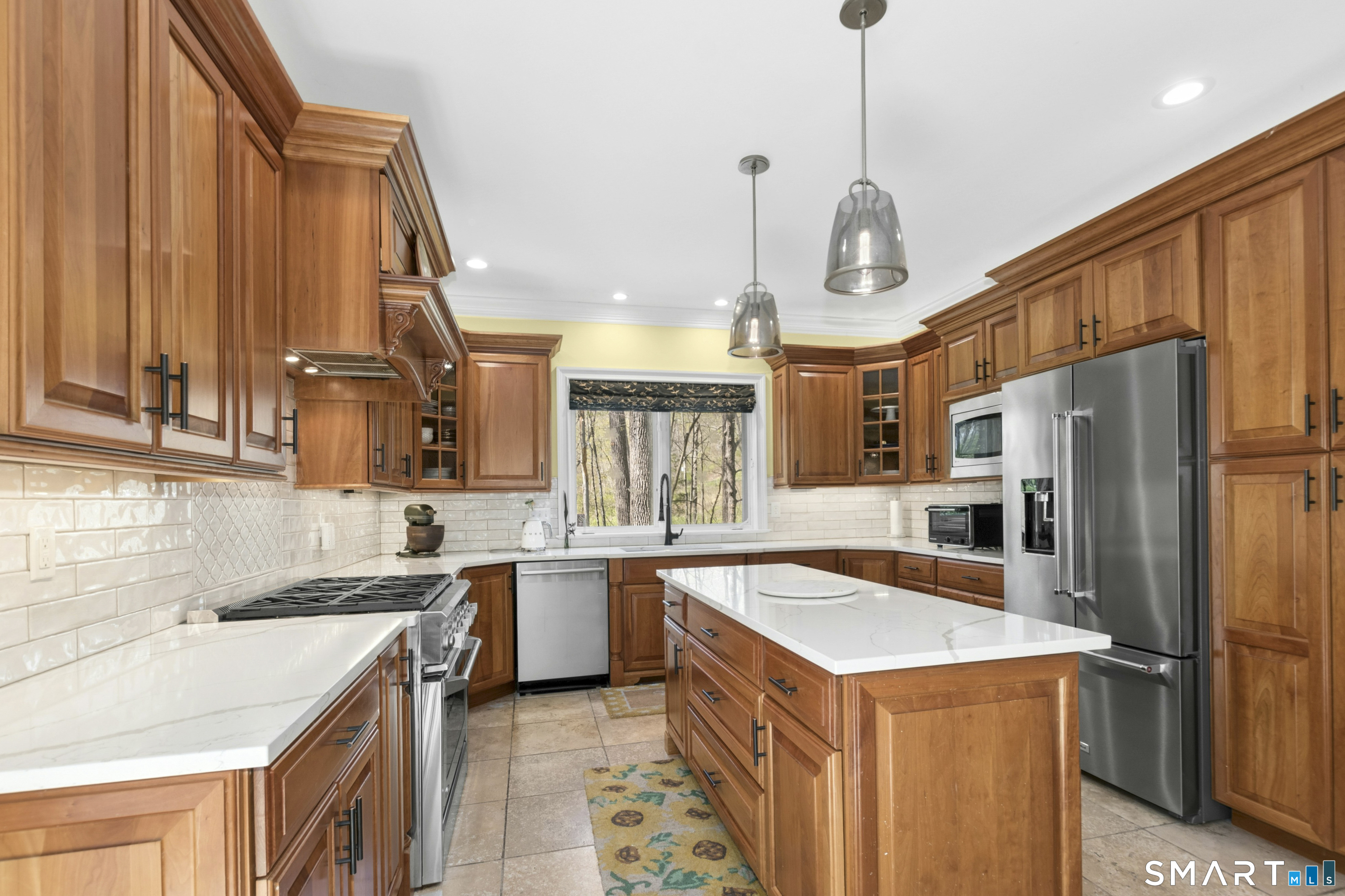 88 Ledges Road Ridgefield, CT 06877 - Photo 6 of 37