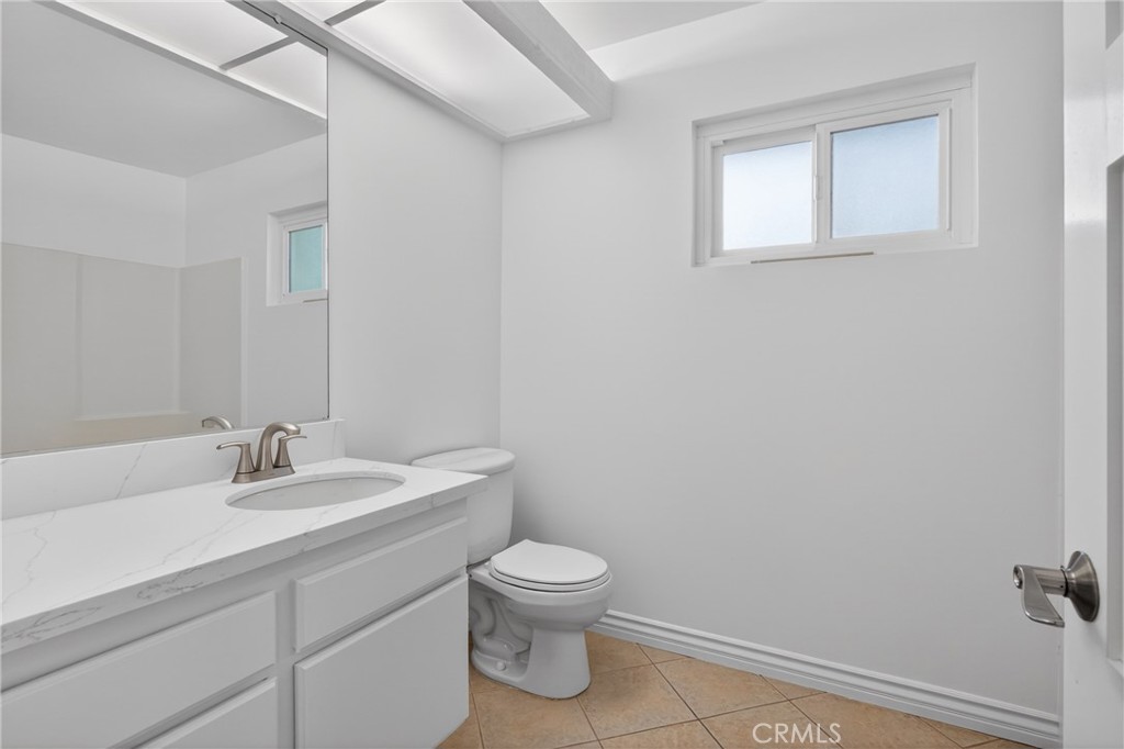 23102 Kimmore Terrace Valencia, CA 91355 - Photo 27 of 45 Hallway Bathroom