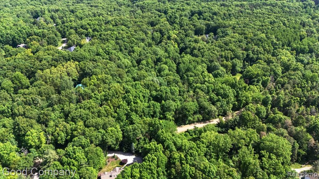 3650 Drahner Road Oxford, MI 48370 - Photo 3 of 6