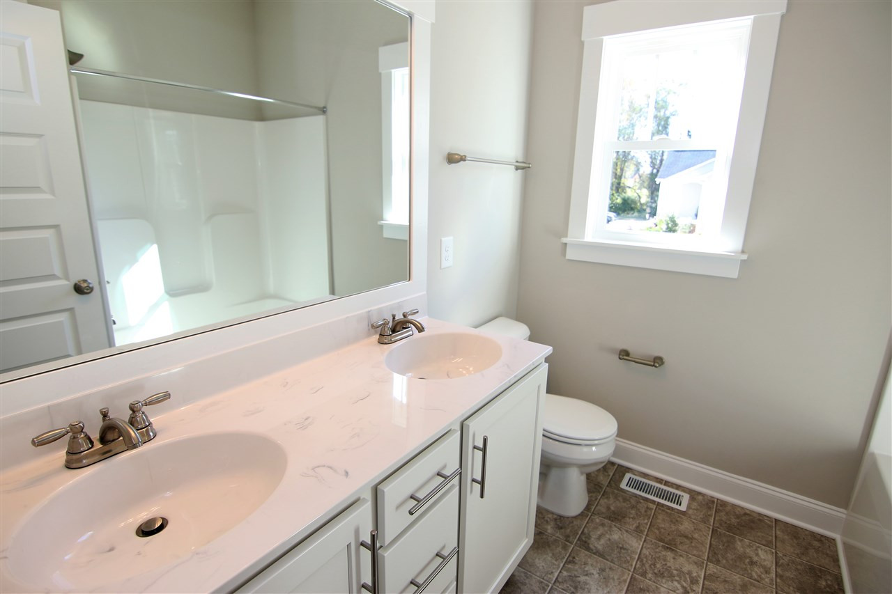1394 River Run Road Selma, NC 27576 - Photo 20 of 25 Bathroom