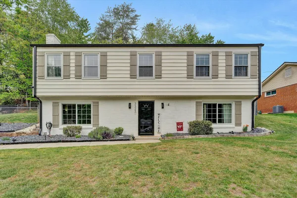 $337,750 | 3323 Longhorn Road, Roanoke, VA 24018