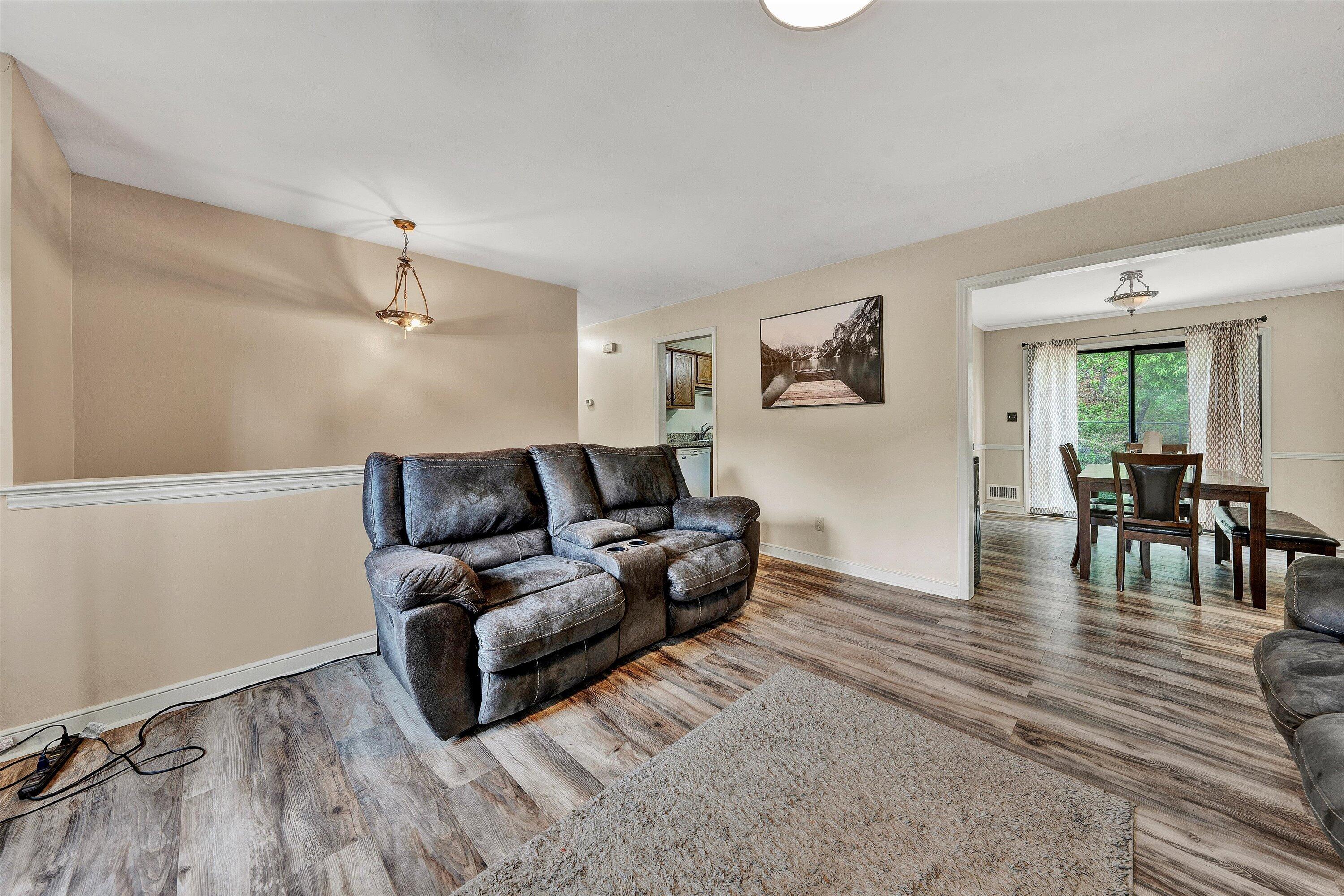 3323 Longhorn Road Roanoke, VA 24018 - Photo 11 of 24 14-DSC00084