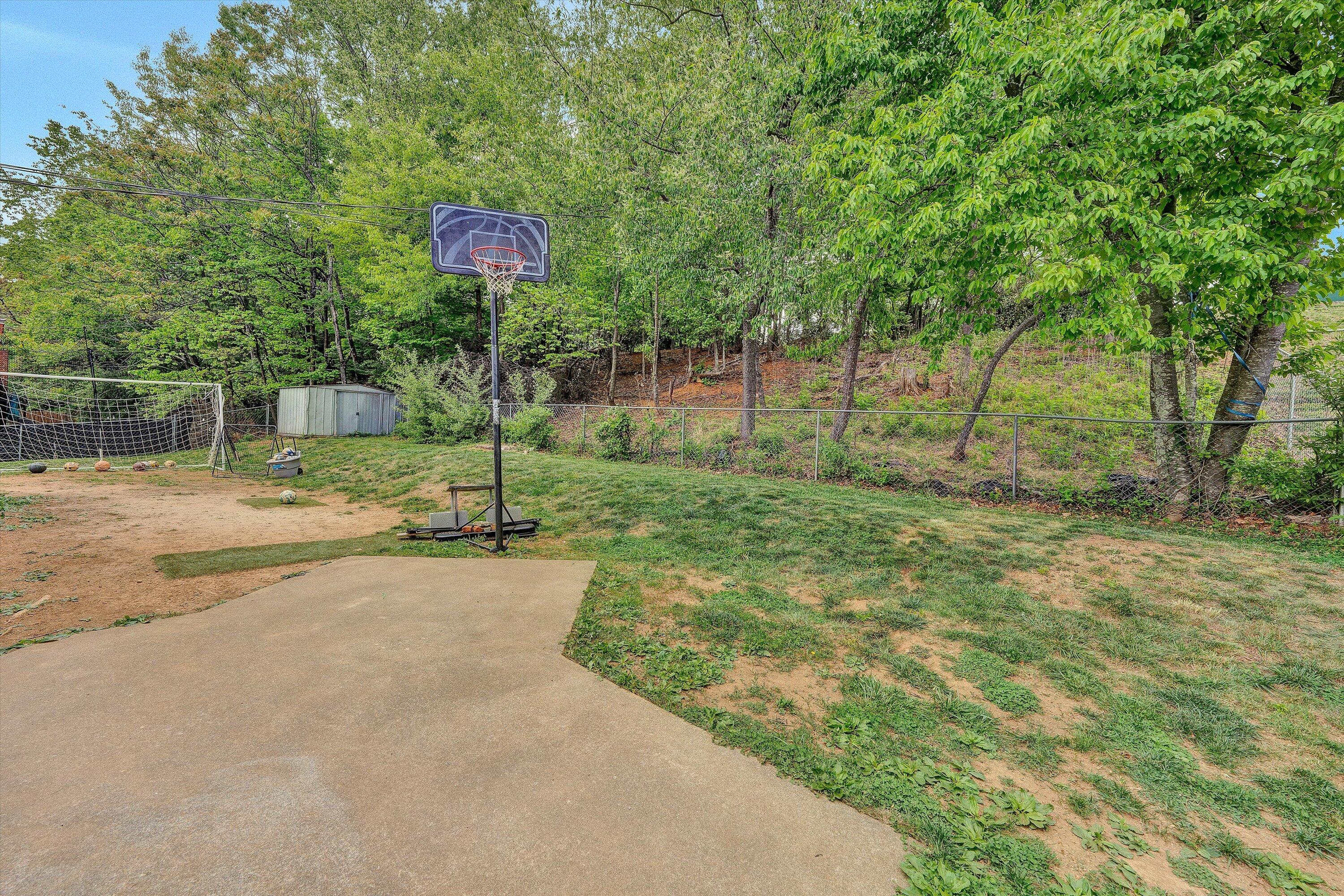 3323 Longhorn Road Roanoke, VA 24018 - Photo 21 of 24 24-DSC00114