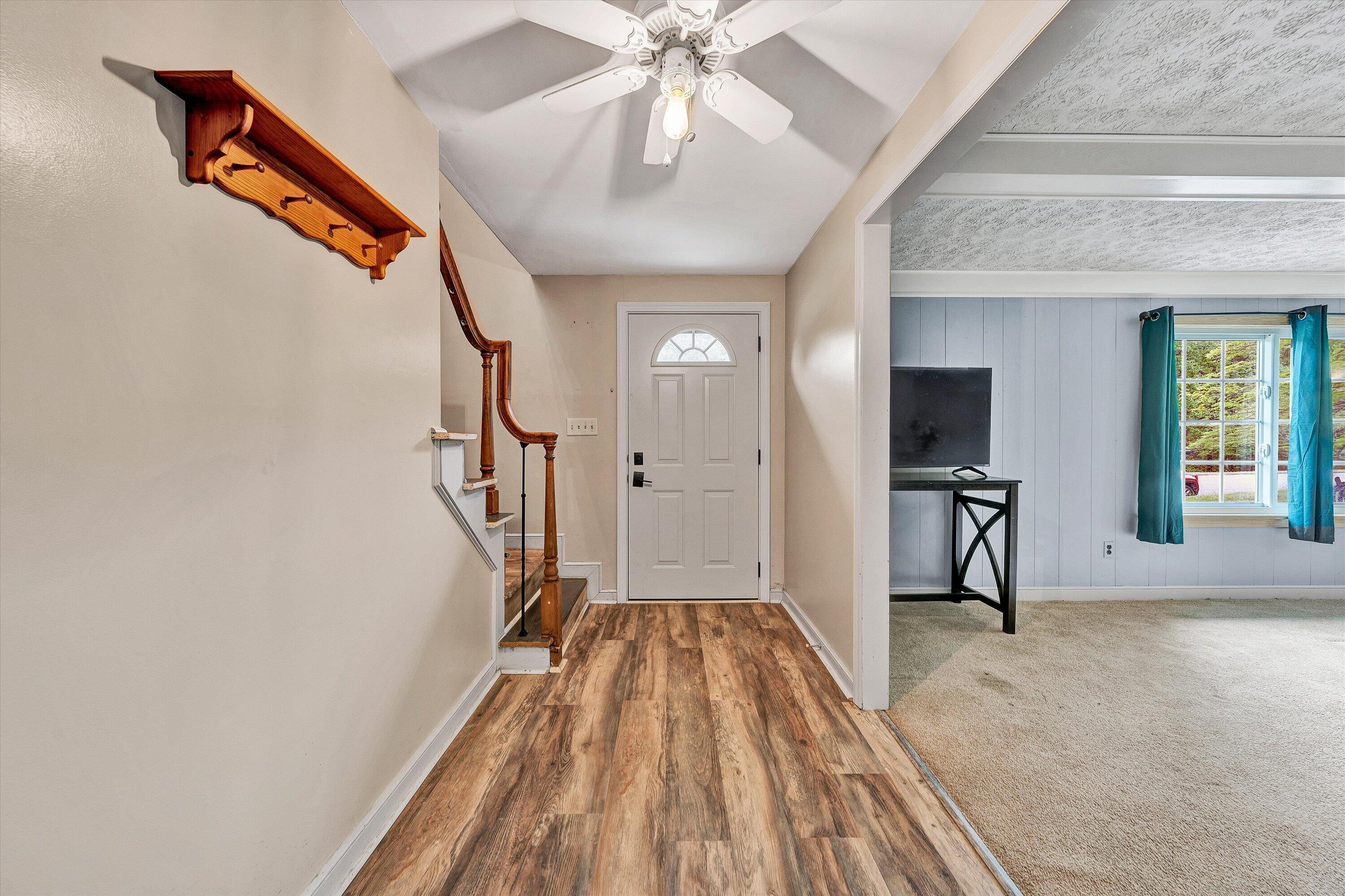 3323 Longhorn Road Roanoke, VA 24018 - Photo 4 of 24 05-DSC00054
