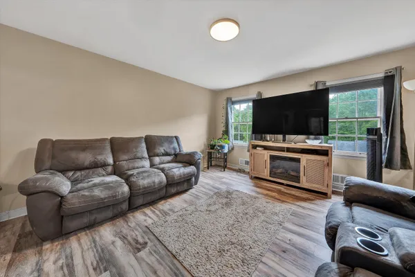 $337,750 | 3323 Longhorn Road, Roanoke, VA 24018