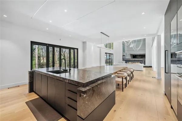 $6,000,000 | 1355 Moores Mill Road Northwest, Atlanta, GA 30327