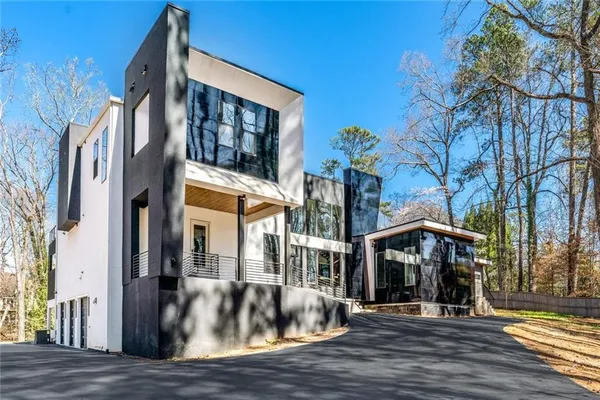 $6,000,000 | 1355 Moores Mill Road Northwest, Atlanta, GA 30327