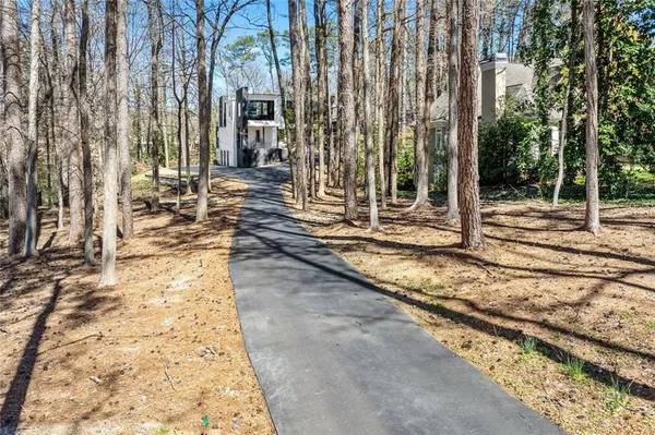 $6,000,000 | 1355 Moores Mill Road Northwest, Atlanta, GA 30327