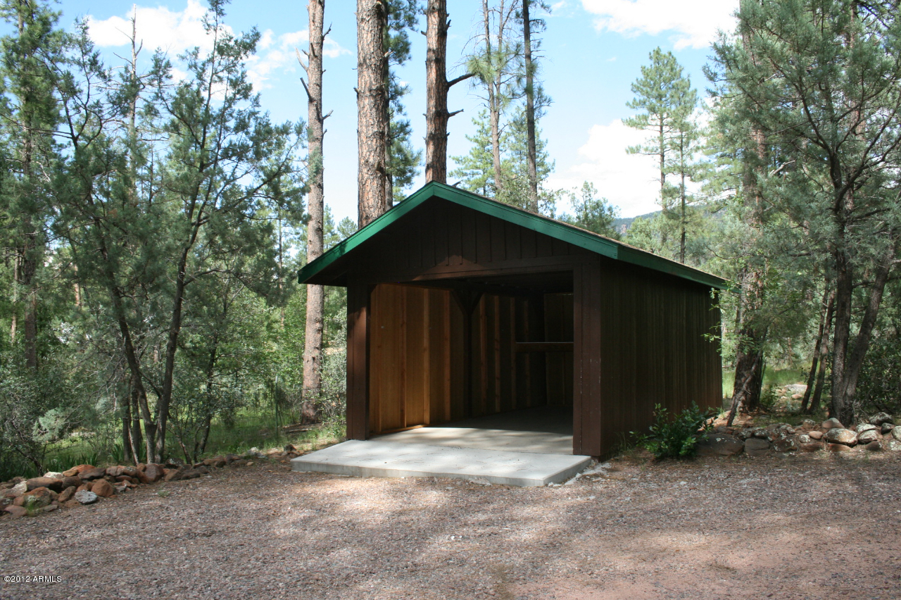 3706 Cemetery Road Pine, AZ 85544 - Photo 14 of 17 Garage