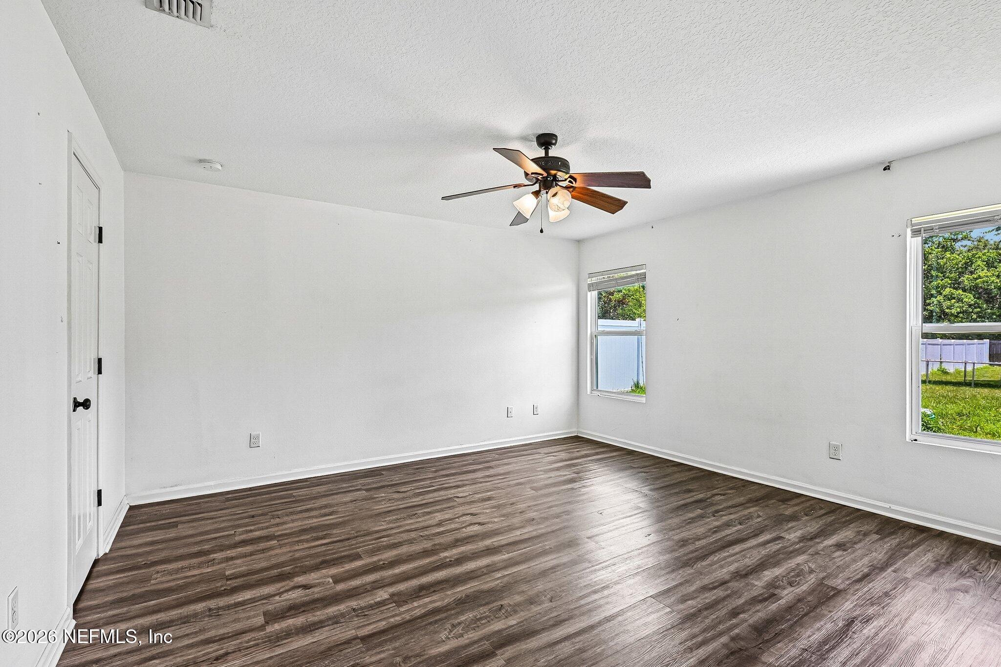 3249 Bedford Road Jacksonville, FL 32207 - Photo 16 of 42 32-web-or-mls-Bedford Rd-S1306-032