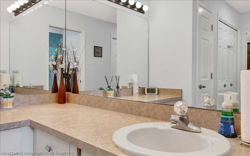 3901 Divot Road Sebring, FL 33872 - Photo 10 of 24 Gallery Image 10