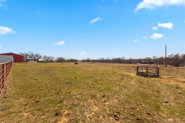 $570,000 | 1219 County Road 3550, Paradise, TX 76073
