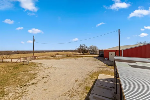 $570,000 | 1219 County Road 3550, Paradise, TX 76073