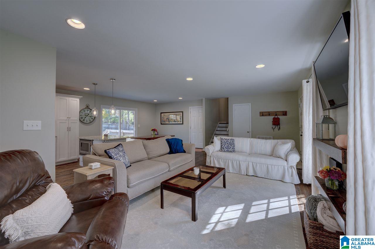 3309 Shallowford Road Vestavia Hills, AL 35216 - Photo 5 of 38