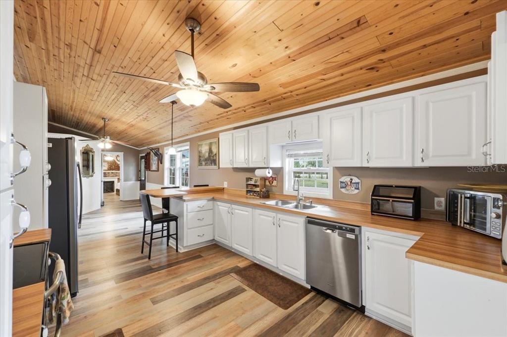 4205 North Combee Road Lakeland, FL 33805 - Photo 12 of 52