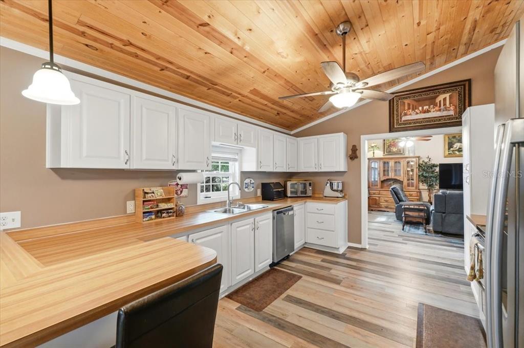 4205 North Combee Road Lakeland, FL 33805 - Photo 10 of 52