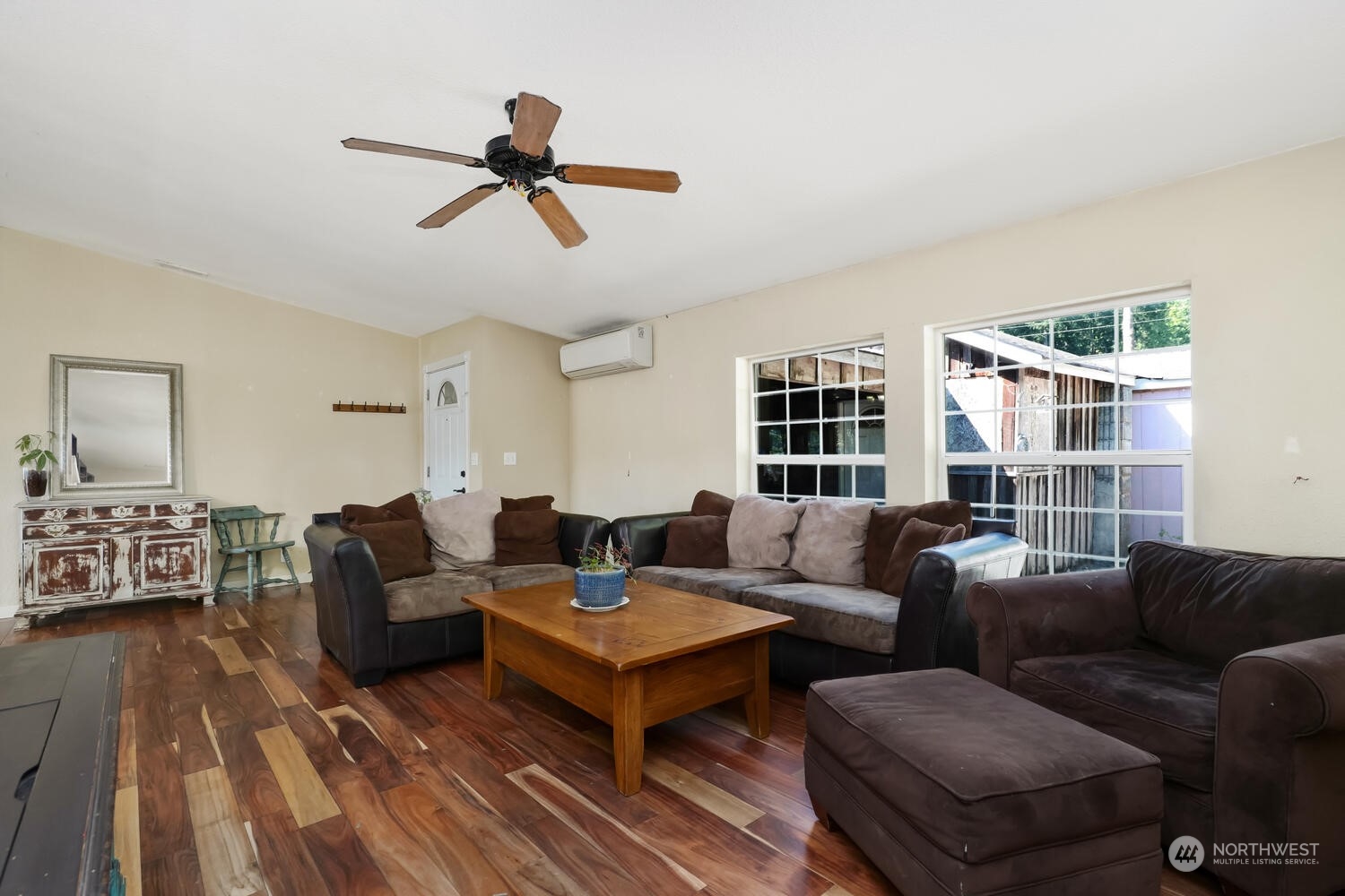 1722 Sunday Lake Road Stanwood, WA 98292 - Photo 13 of 32 a living room with furniture and a large window